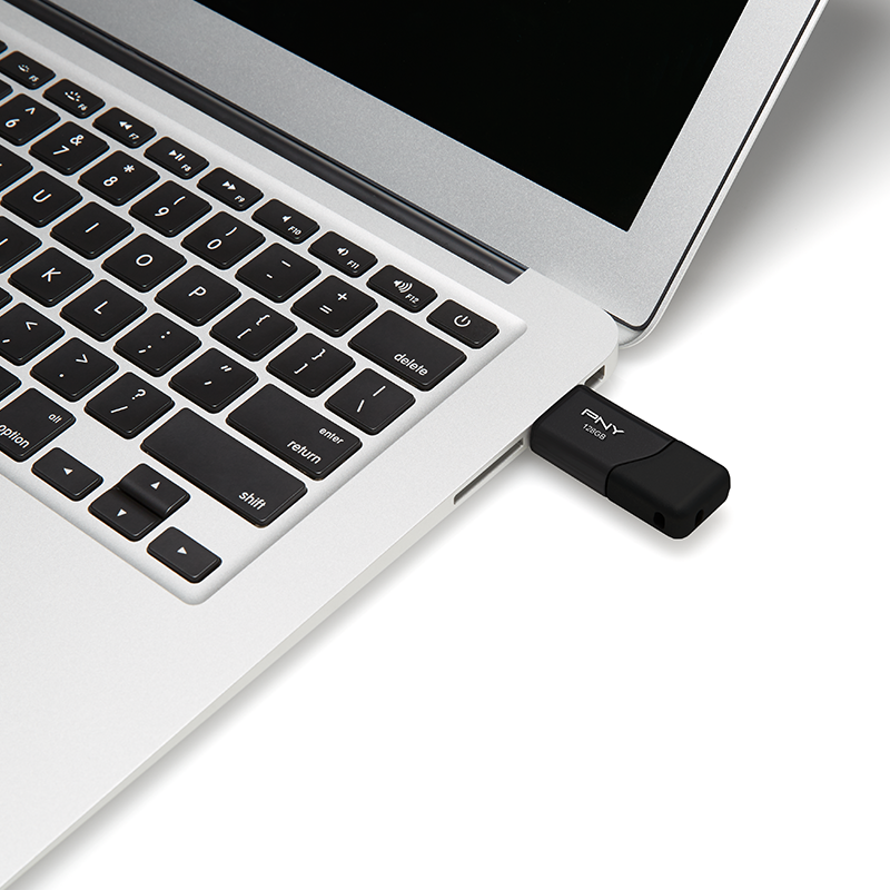 PNY-USB-Flash-Drive-Attache3-128GB-use.png
